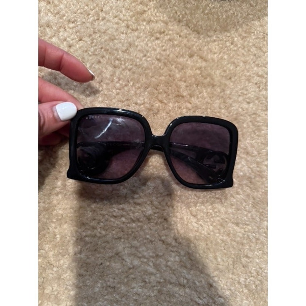 Previously Loved Oversized Black GUCCI 1326S Sunglasses